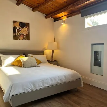 Holiday home Attico Con Balcone Sulla Scalinata Di Caltagirone, Con Vista Mozzafiato, Cucina Attrezzata E Ottima Connessione Wi-fi *