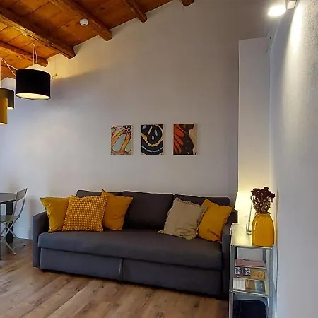 Attico Con Balcone Sulla Scalinata Di Caltagirone, Con Vista Mozzafiato, Cucina Attrezzata E Ottima Connessione Wi-fi *
